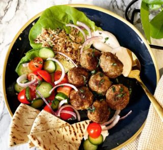 Lamb kofta and yoghurt sauce